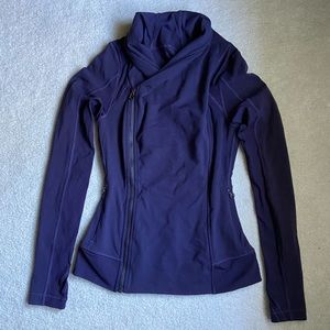 Asymmetrical Lululemon Moto Define jacket black grape size 4